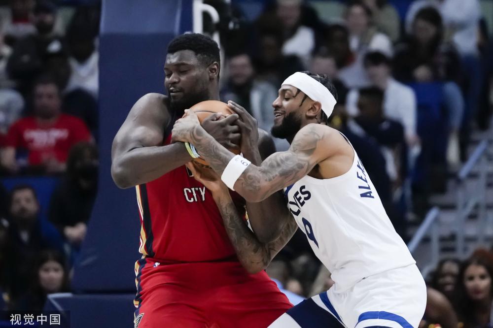 他已成为英 他已成为英