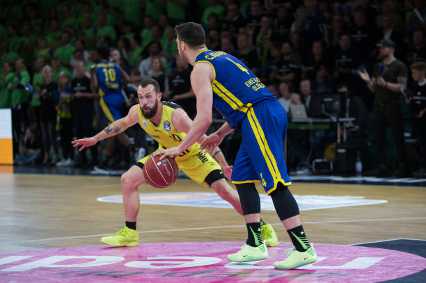 国足是否能 国足是否能